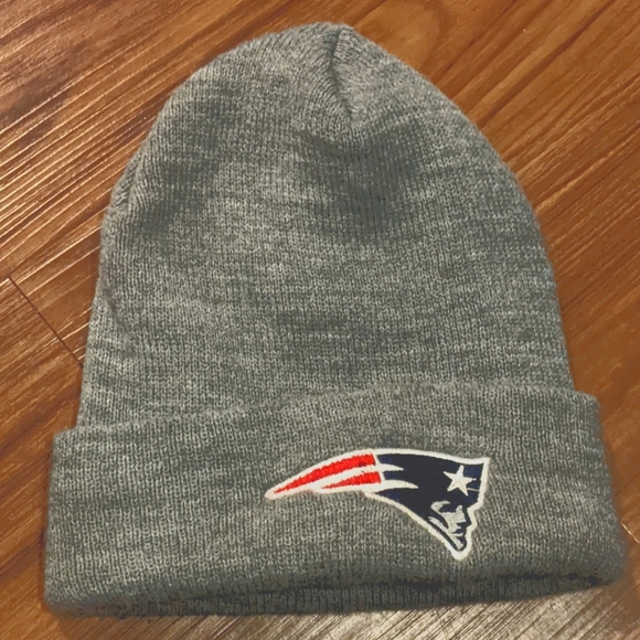New England Patriots Knit Gray Wool Beanie - Picture 1 of 4